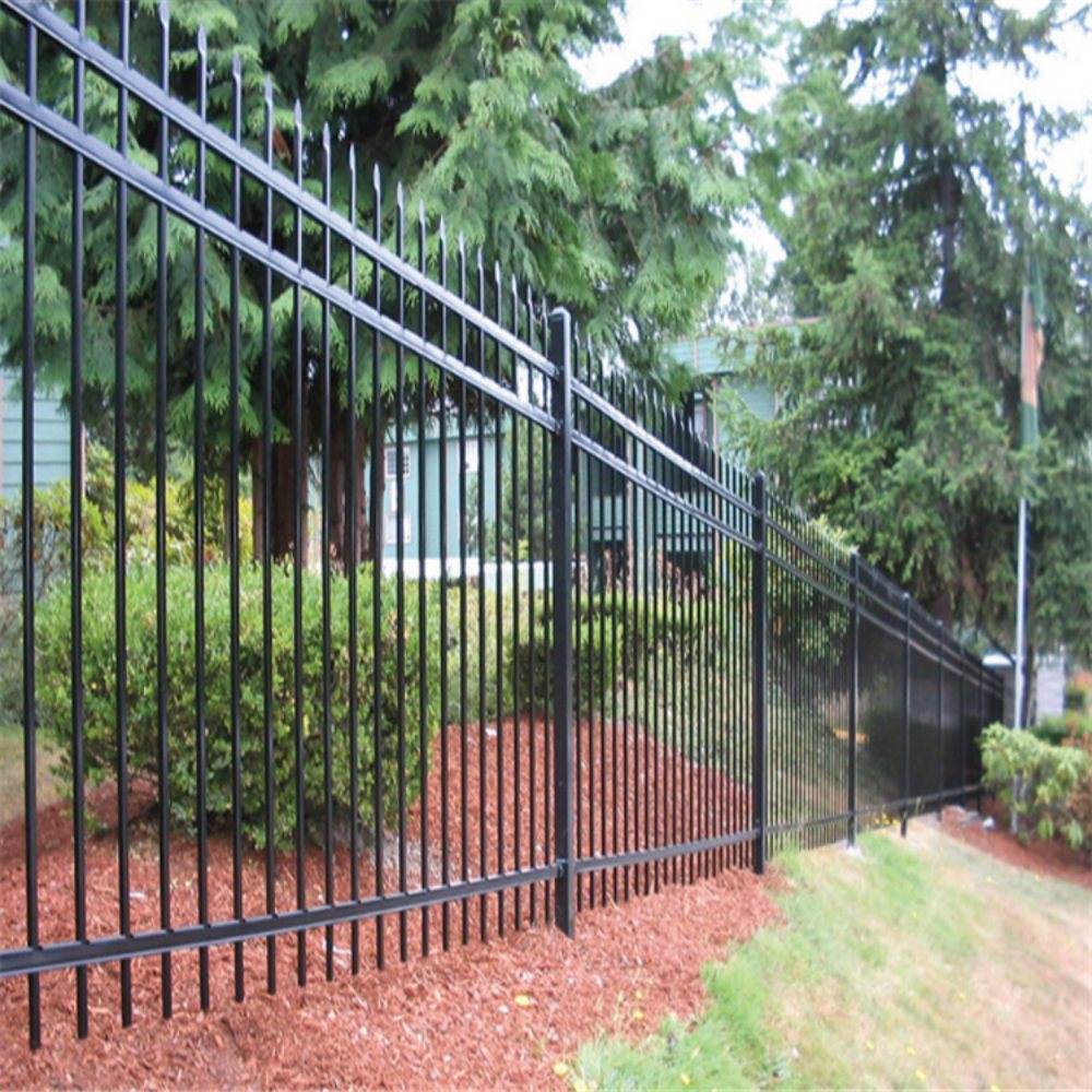 Chery Industrial 10x7 ft Steel Fence with 3 Rails, 30 Panels