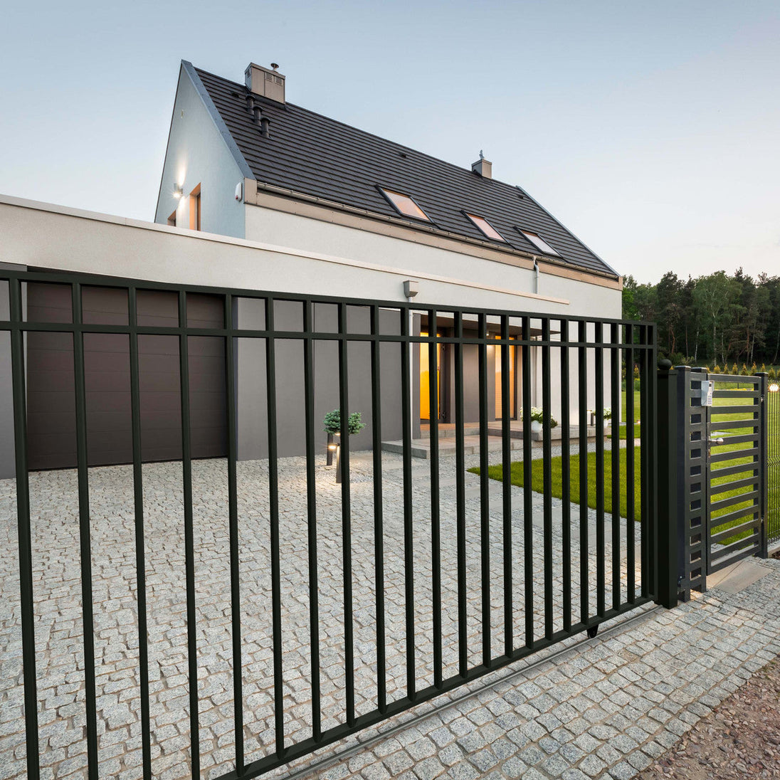 Chery Industrial 20x6 ft Steel Sliding Driveway Gate - MADRID Style