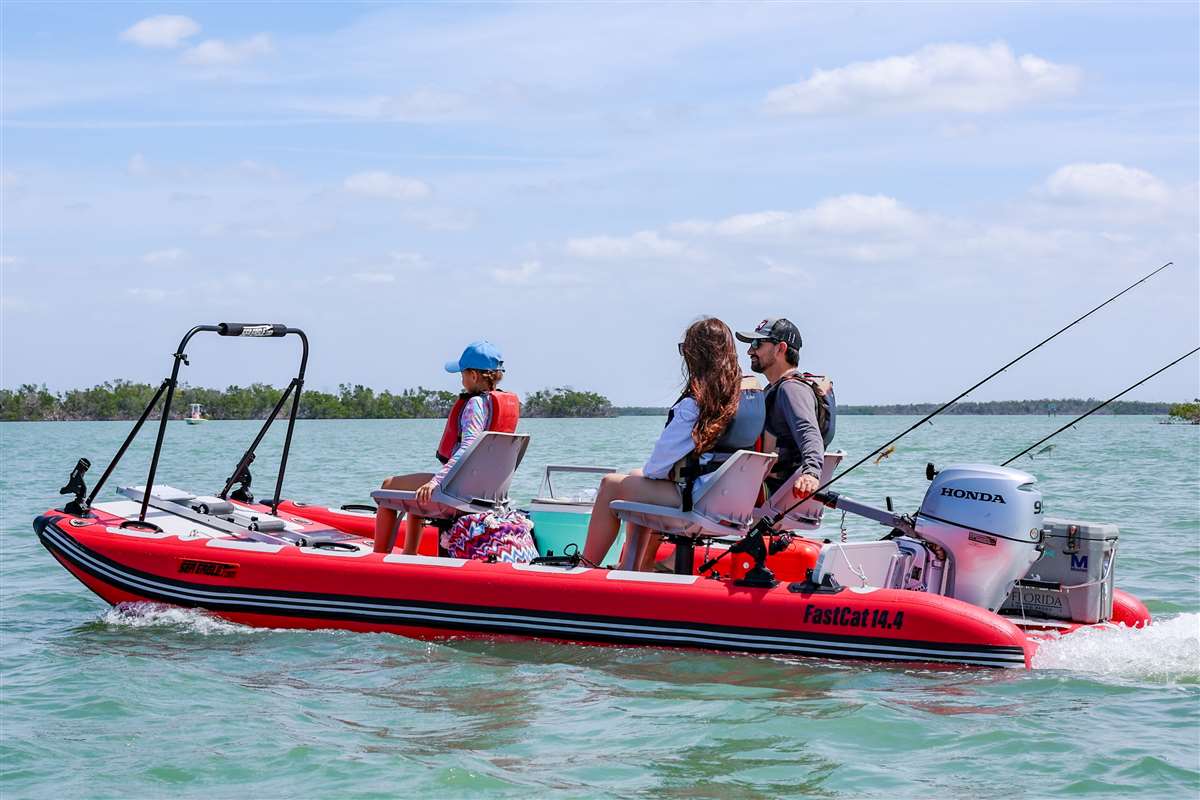 Sea Eagle FastCat14™ Catamaran - Deluxe - Overview