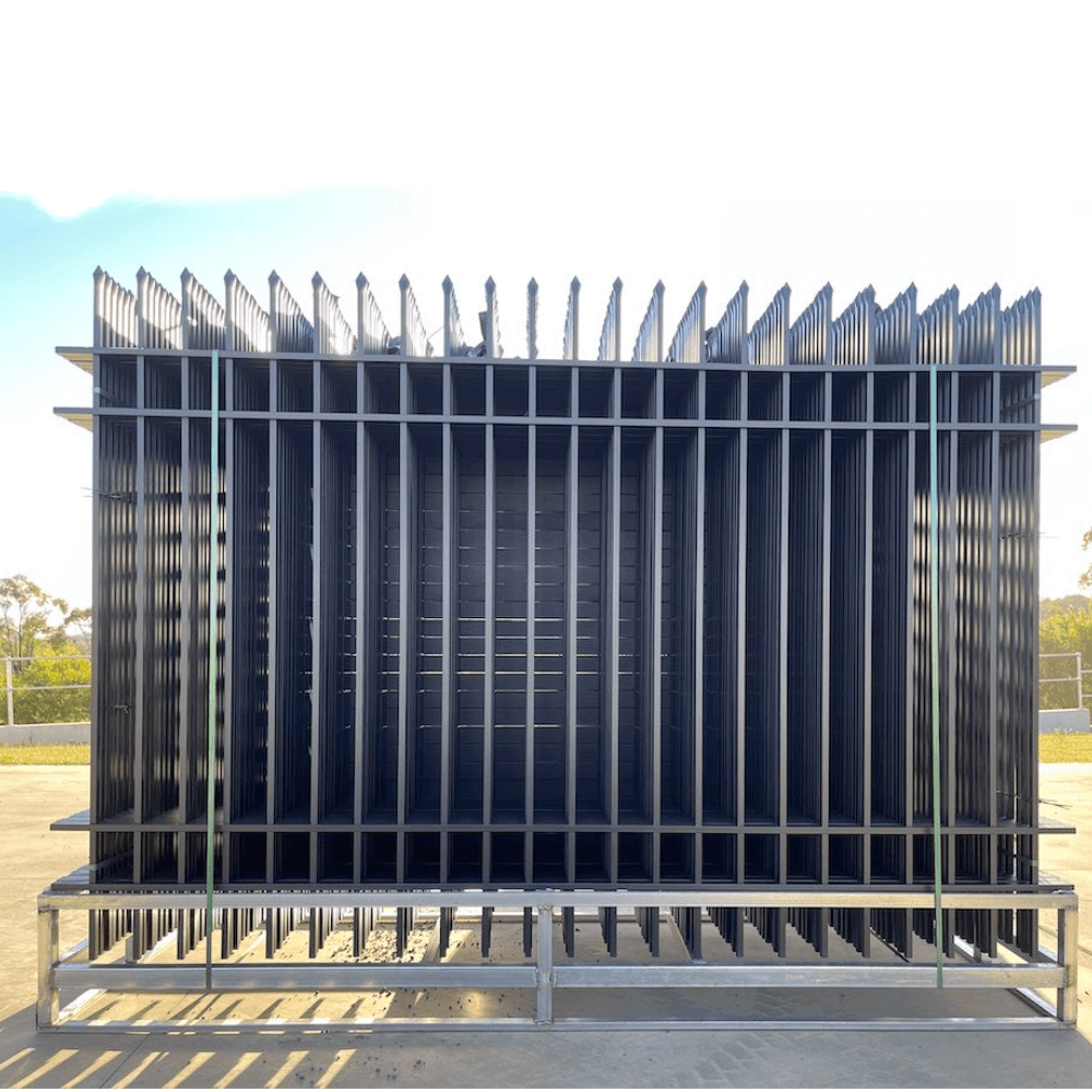Chery Industrial 10x7 ft Steel Fence with 3 Rails, 30 Panels