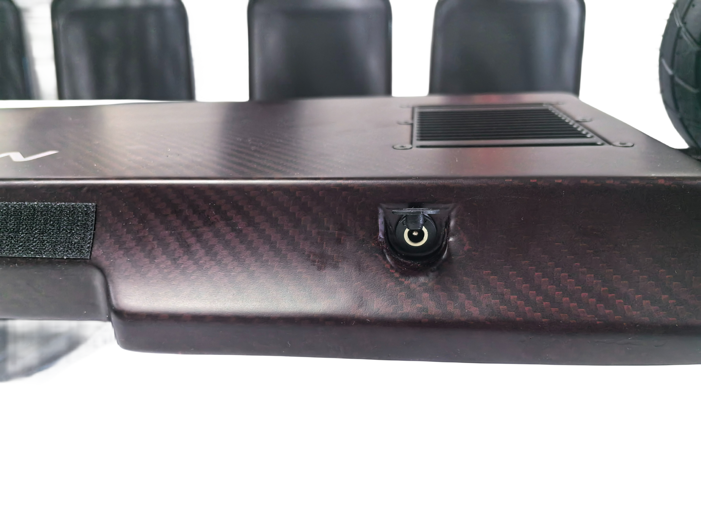 Wild Buffalo 5600W Electric Skateboard -- Passion Style for Professional