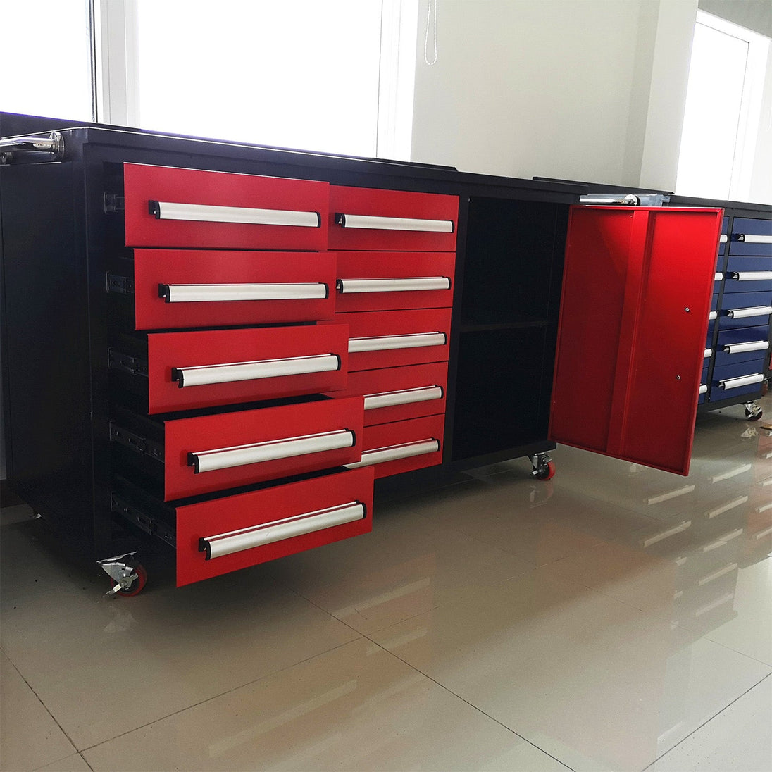Chery Industrial 5.5ft Heavy Duty Mobile Workbench with Cabinet & 10 Drawers
