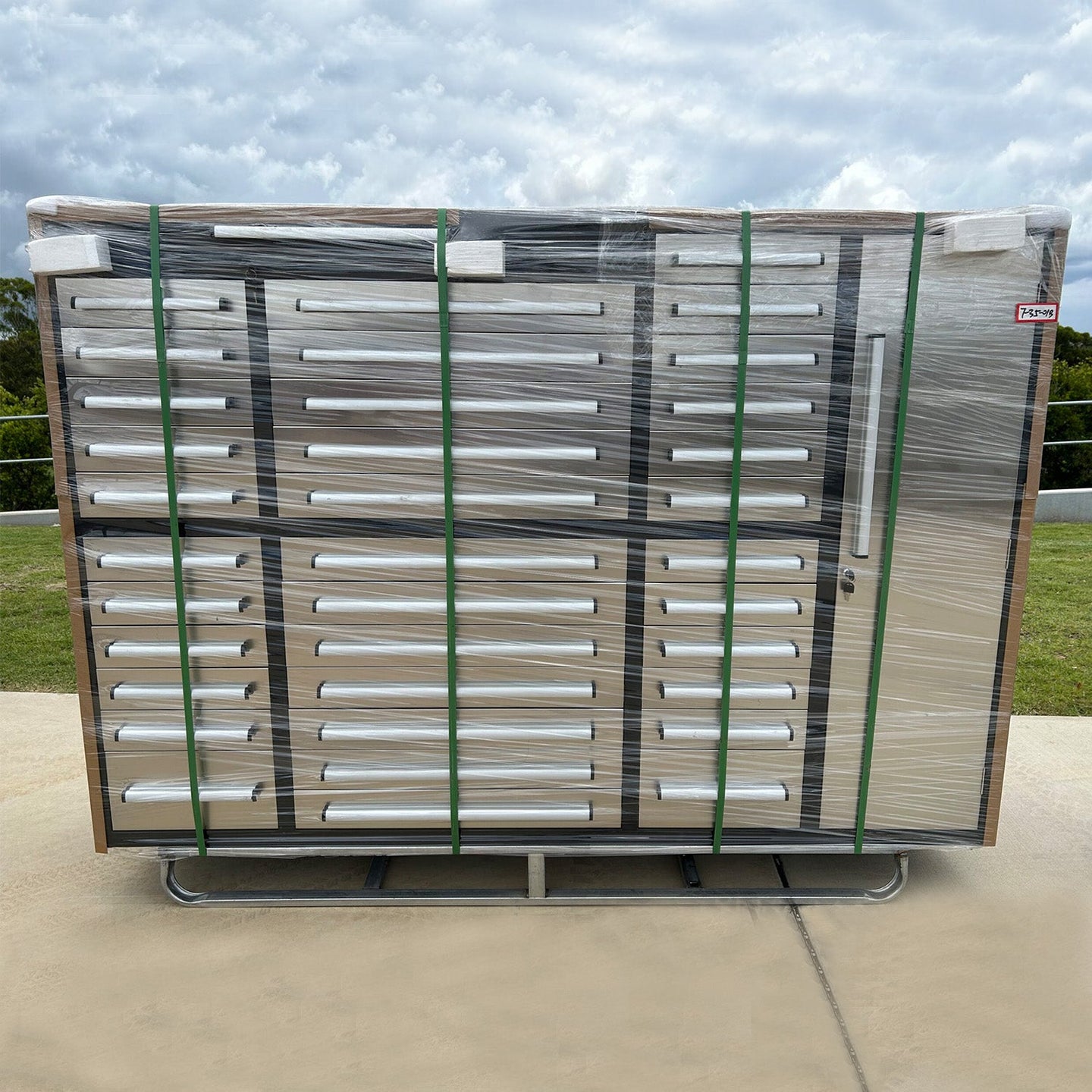 Chery Industrial 7ft Garage Storage Cabinet (35 Drawers & 1 Cabinet)