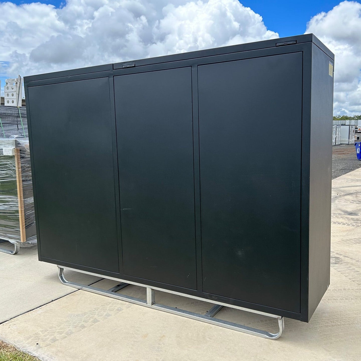 Chery Industrial 7ft Garage Storage Cabinet (35 Drawers & 1 Cabinet)