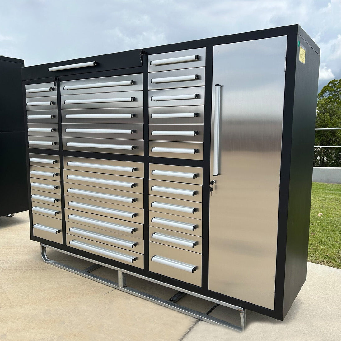 Chery Industrial 7ft Garage Storage Cabinet (35 Drawers & 1 Cabinet)