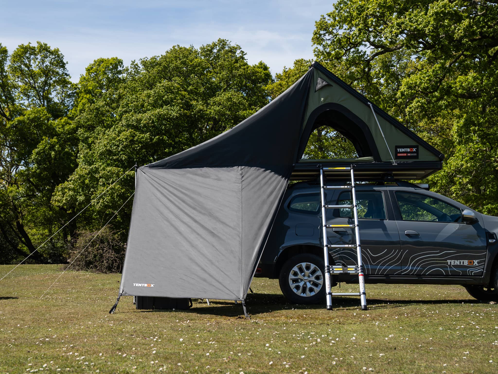 Cargo 2.0 Tunnel Awning