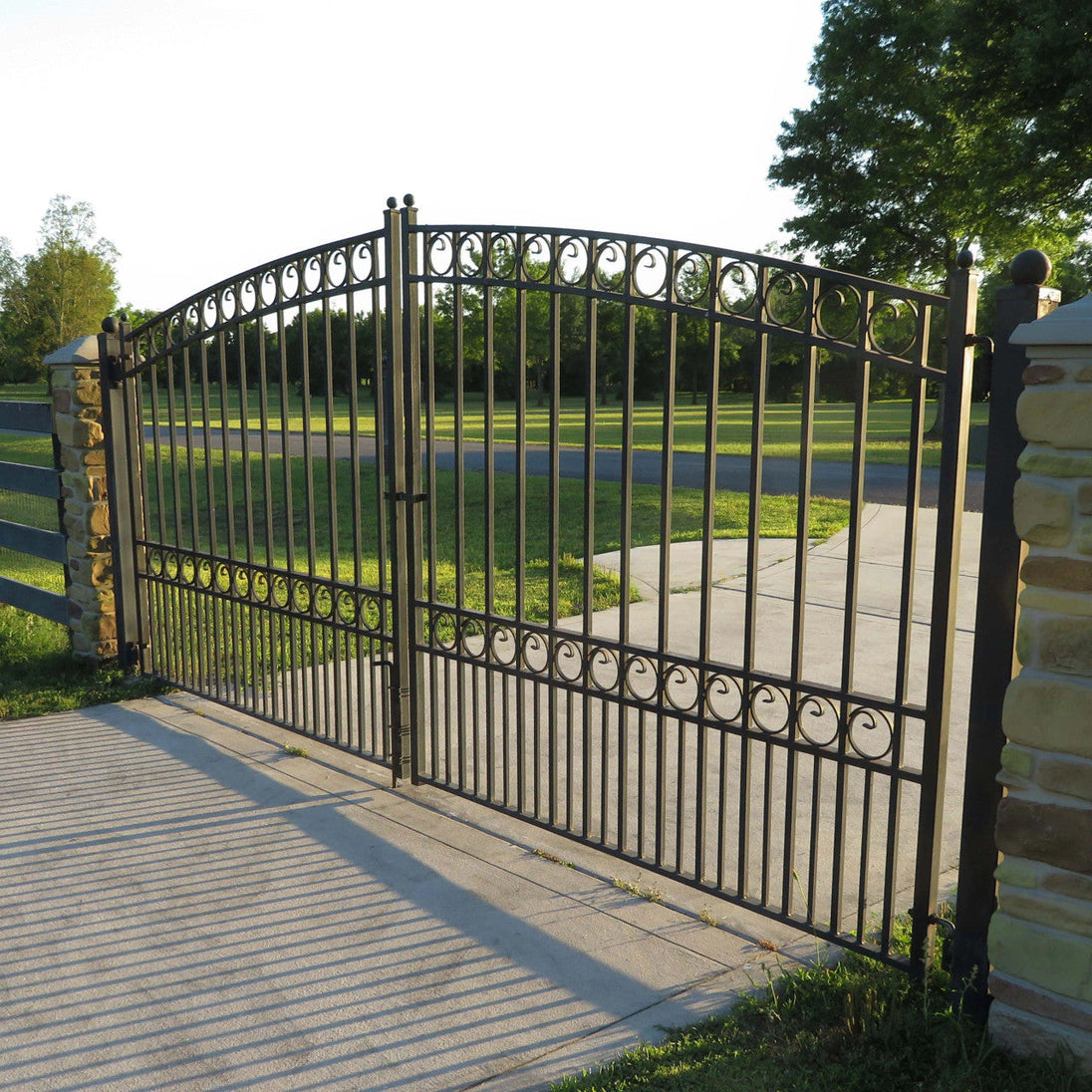 Chery Industrial 18x6 ft Steel Dual Swing Driveway Gate - PARIS Style