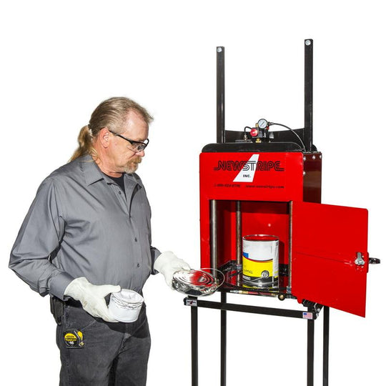 Newstripe | Big Squeeze Pail and Can Crusher | 10001655