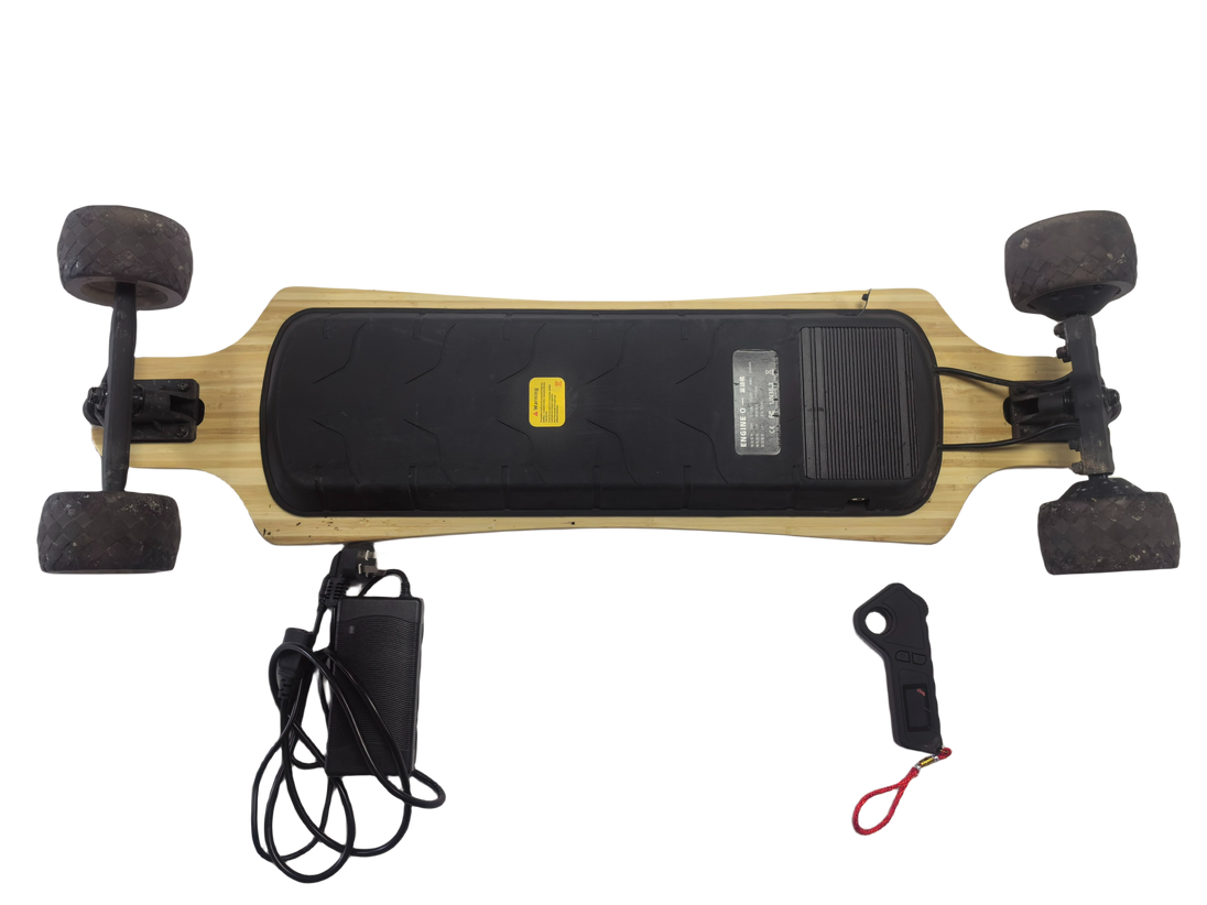 City Runner 2000W Electric Skateboard -- Dual Drive Daily Commuting