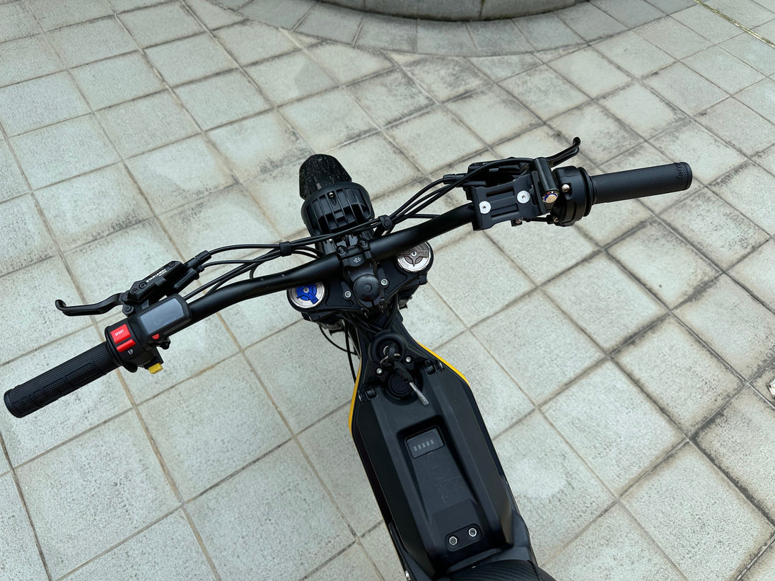 electric dirt bike Natkie N1 handle