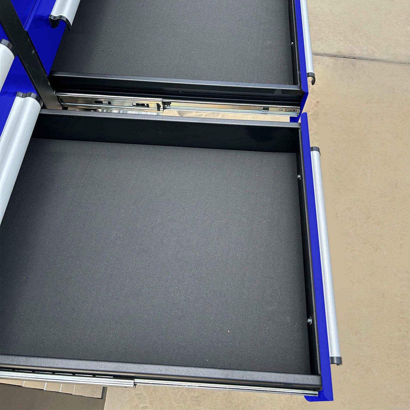 Chery Industrial 10 ft Heavy Duty Workbench with 25 Drawers