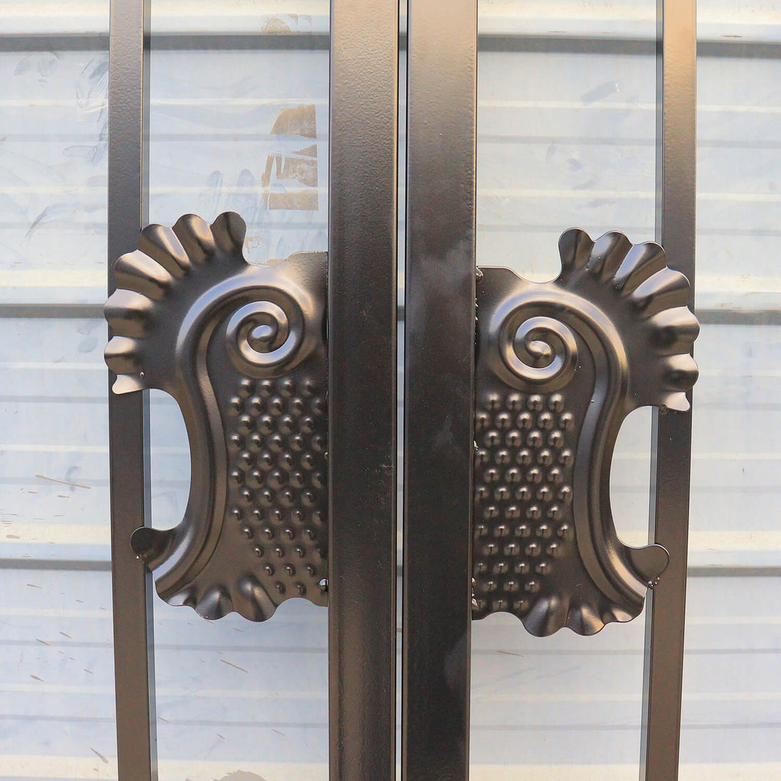 Chery Industrial 14x8 ft Steel Dual Swing Driveway Gate with Wider Goalposts