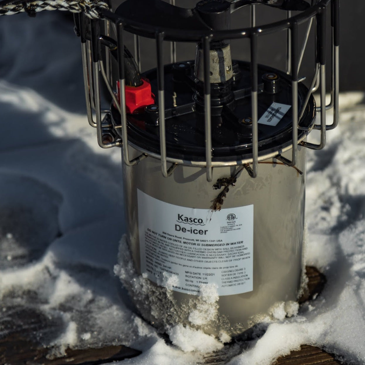 Kasco Marine | Dock & Marina De-Icer