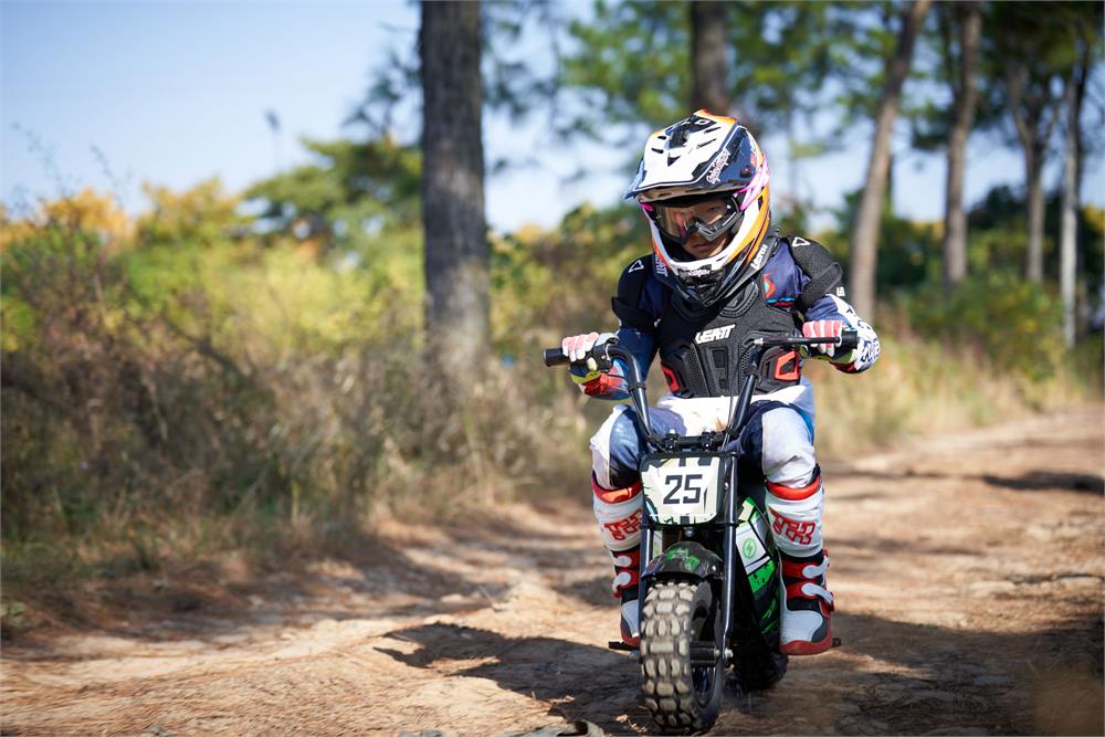 MotoTec | 24V/9Ah 250W Electric Mini Bike | MT-MiniBike-24v-250w_Black