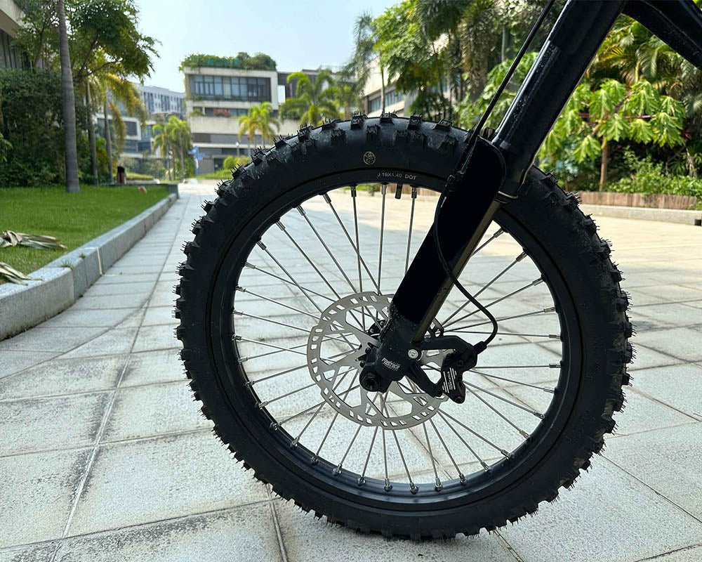 Off-road mountain bike Natkie N1