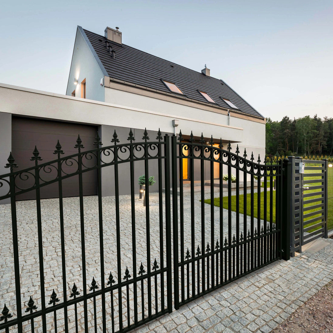 Chery Industrial 18x6 ft Steel Dual Swing Driveway Gate - PRAGUE Style