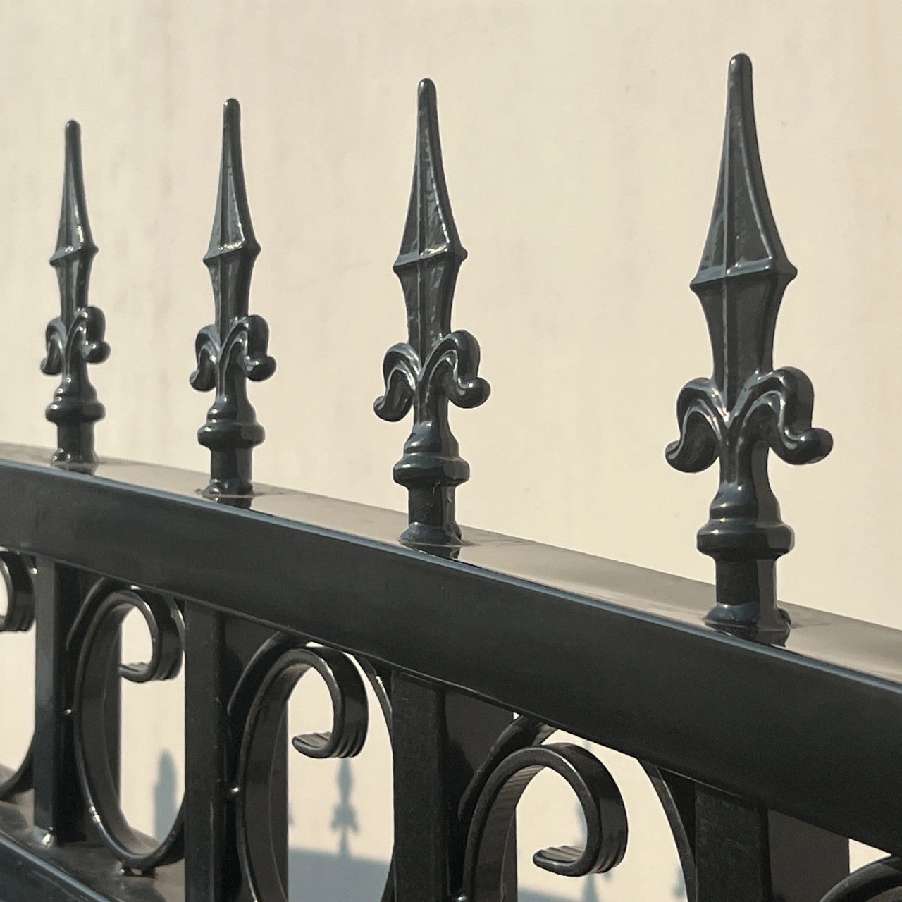 Chery Industrial 18x6 ft Steel Dual Swing Driveway Gate - PRAGUE Style