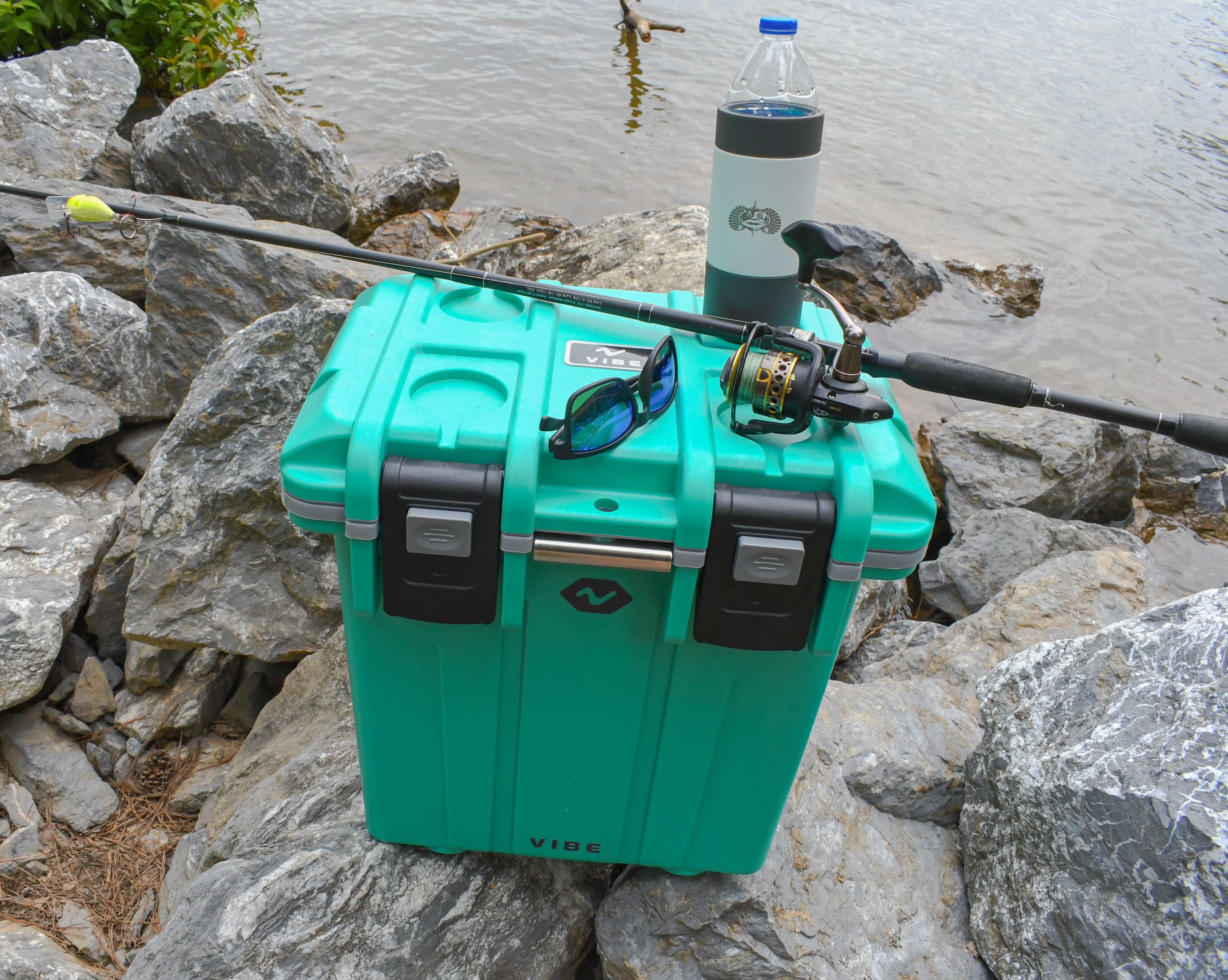 Vibe Kayaks | Vibe 20 Quart Cooler